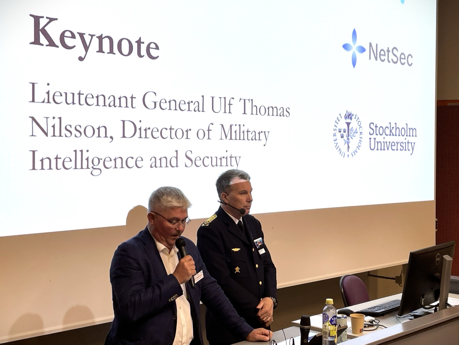 Lieutenant General Ulf Thomas Nilsson delivers the keynote at Stockholm University.